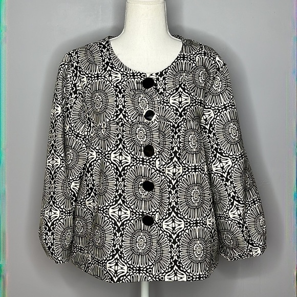 Notations XL b&w button up jacket - Picture 1 of 10